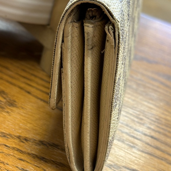 Louis Vuitton Sarah Portefeuille wallet - Picture 10 of 14